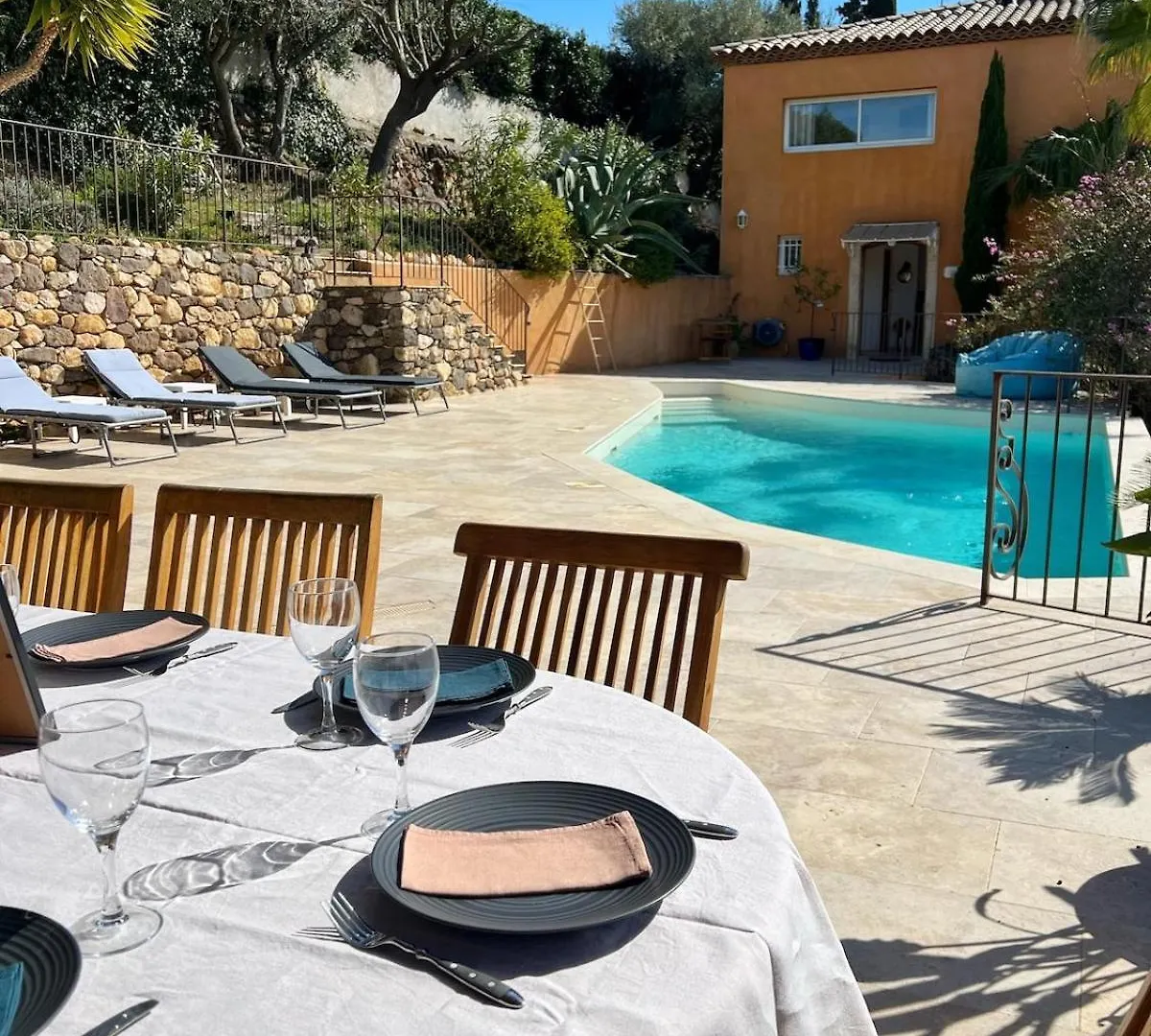 Magnifique Villa Au Calme, Vue Mer, Piscine Ollioules