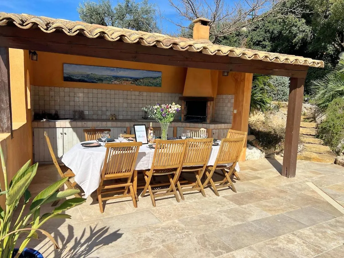 Magnifique Villa Au Calme, Vue Mer, Piscine Ollioules